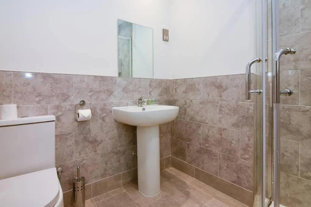 Long Row Apartments In Nottingham City Centre