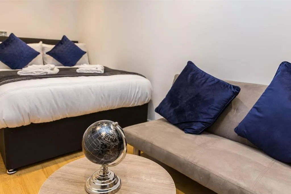 Long Row Apartments In Nottingham City Centre