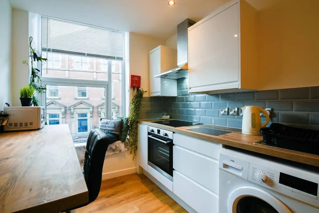 Long Row Apartments In Nottingham City Centre