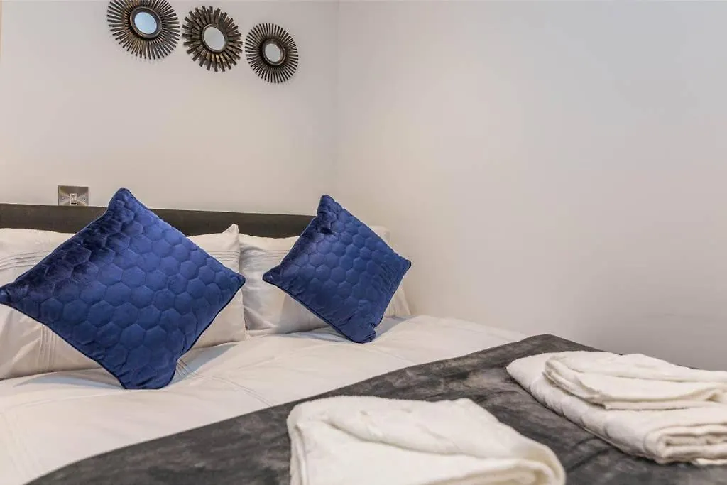 Long Row Apartments In Nottingham City Centre