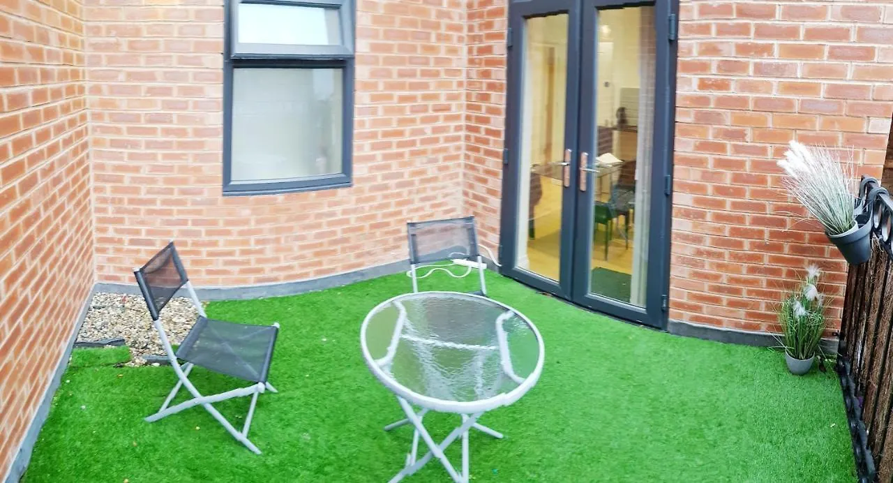 Long Row Apartments In Nottingham City Centre