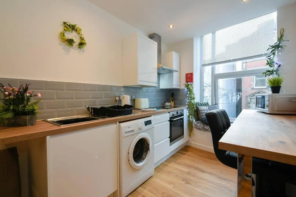 Long Row Apartments In Nottingham City Centre