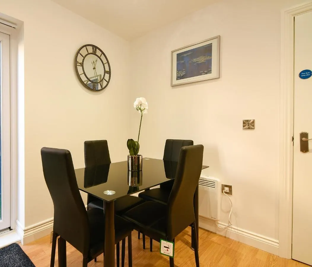 Long Row Apartments In Nottingham City Centre 0*,