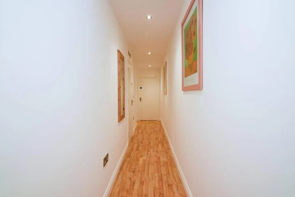 Long Row Apartments In Nottingham City Centre